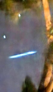 we saw a ufo on friday night for about 2 3 minutes photos v0 16edxqlmnfmd1