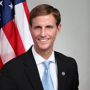 Timothy Gallaudet official photo