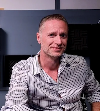 Pesquisadores Propõem Tornar o Estudo dos UFOs uma Disciplina Acadêmica 2 Cifone Professional HS