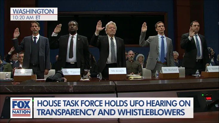 E a notícia ufológica mais importante de 2025 foi... 7 MEZ UFOCongressionalHearingsNation 09092025T1000 V1