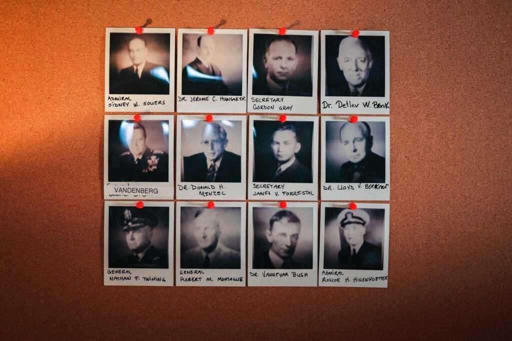 BOMBA! Denunciante revela que arquivos secretos do MJ-12 sobre UFOs são reais! 4 024A0705