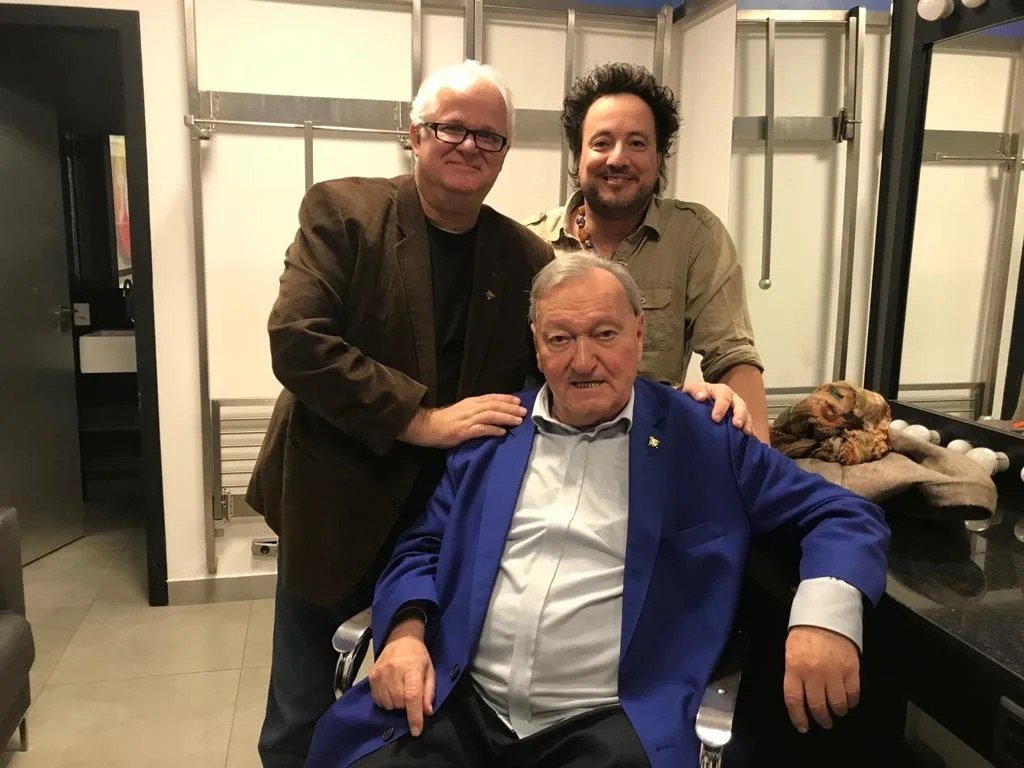Gevaerd Tsoukalos e von Daniken