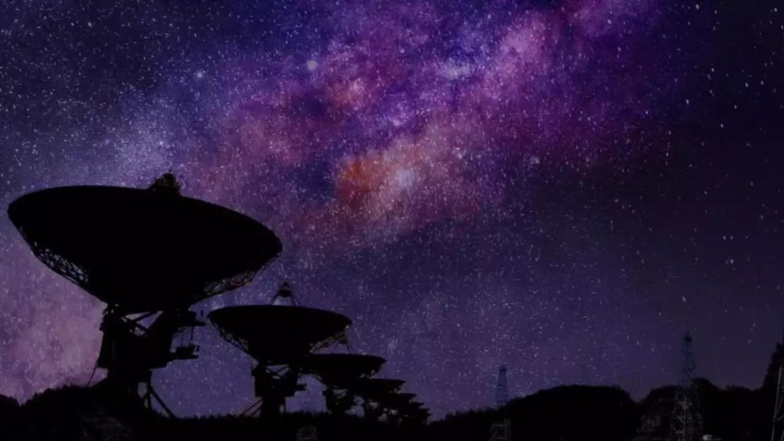 Inteligência Artificial consegue detectar padrões em sinais do espaço sideral. Fonte: GettyImages