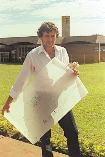 O Abduzido Auri Limberger com seu projeto do UFO de 80 mil Reais