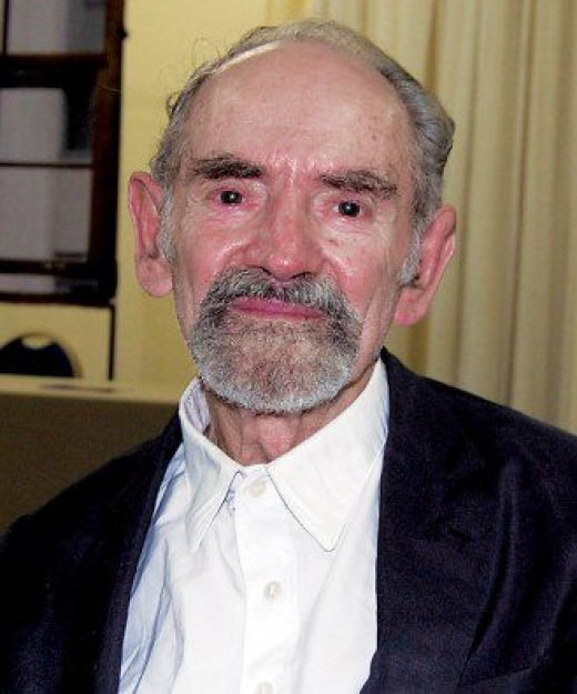 A investiga&ccedil;&atilde;o dos discos voadores deve acontecer no local onde os fatos se d&atilde;o. O uf&oacute;logo deve ir l&aacute;, conhecer o local, examinar as evid&ecirc;ncias. Mas, sobretudo, deve &lsquo;sentir&rsquo; as testemunhas, ver como elas est&atilde;o - Soares