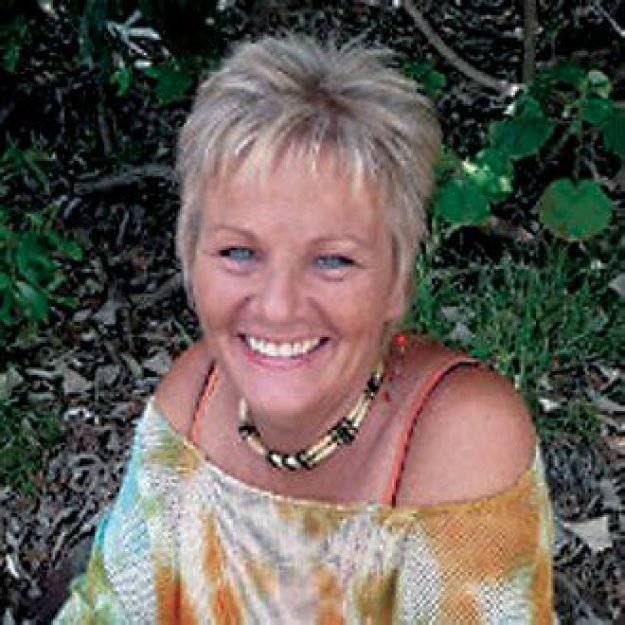 Sorridentes com os 400 mil d&oacute;lares Blossom pediu desculpas