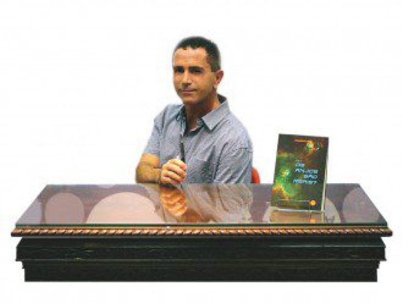 O abduzido Rog&eacute;rio Bin faz uma descri&ccedil;&atilde;o muito aut&ecirc;ntica e simples de sua experi&ecirc;ncia a bordo de um disco voador