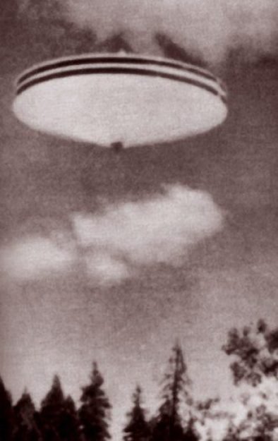 Uma das Naves que Fry [Detalhe] teria observado em sua carreira de contatado, iniciada no Novo M&eacute;xico