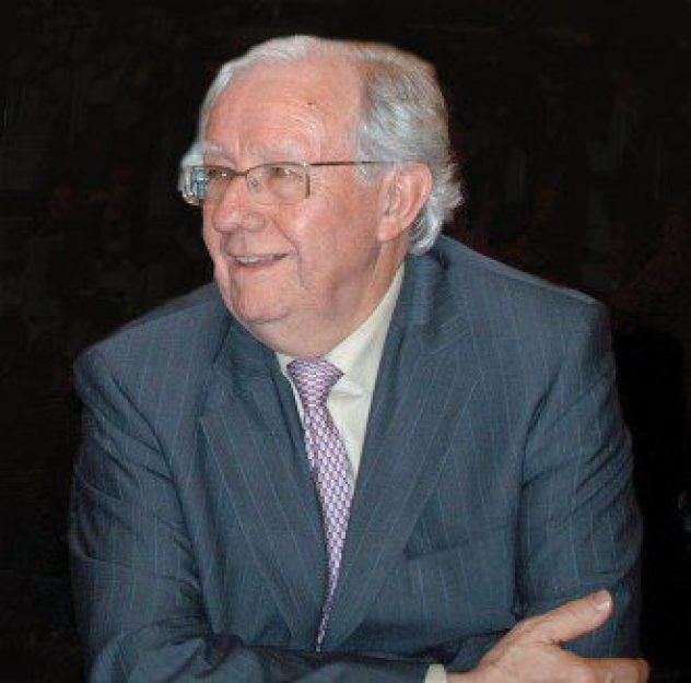 Jacques Patenet, o novo comandante das pesquisas ufol&oacute;gicas oficiais da Fran&ccedil;a, agora realizadas pelo GEIPAN