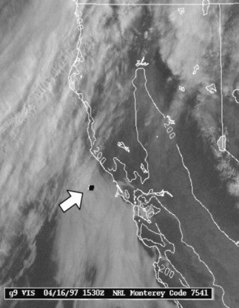 Foto um poss&iacute;vel UFO feita pelo sat&eacute;lite meteorol&oacute;gico norte-americano Goes-9