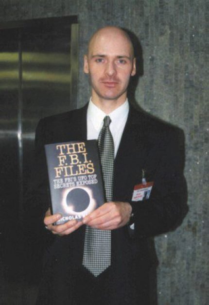 O Autor Nick Redfern denuncia o acobertamento ufol&oacute;gico na Inglaterra