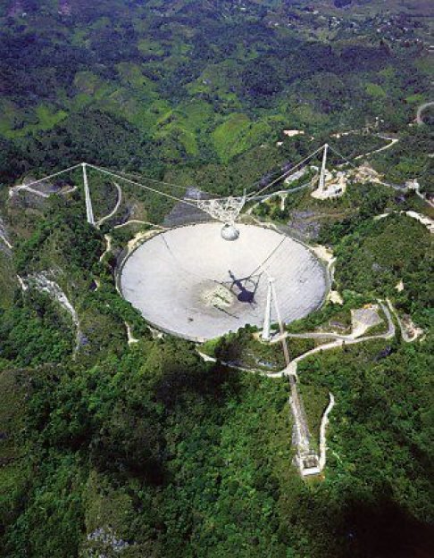 O Radiotelesc&oacute;pio de Arecibo, de Porto Rico, vai transmiti-la ao espa&ccedil;o