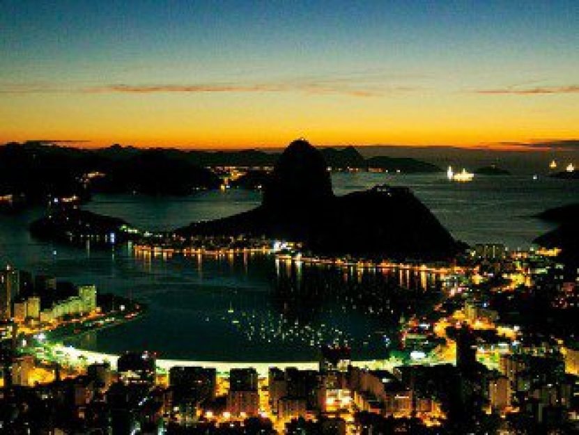 Os cariocas acordaram no meio da noite com o barulho inusitado