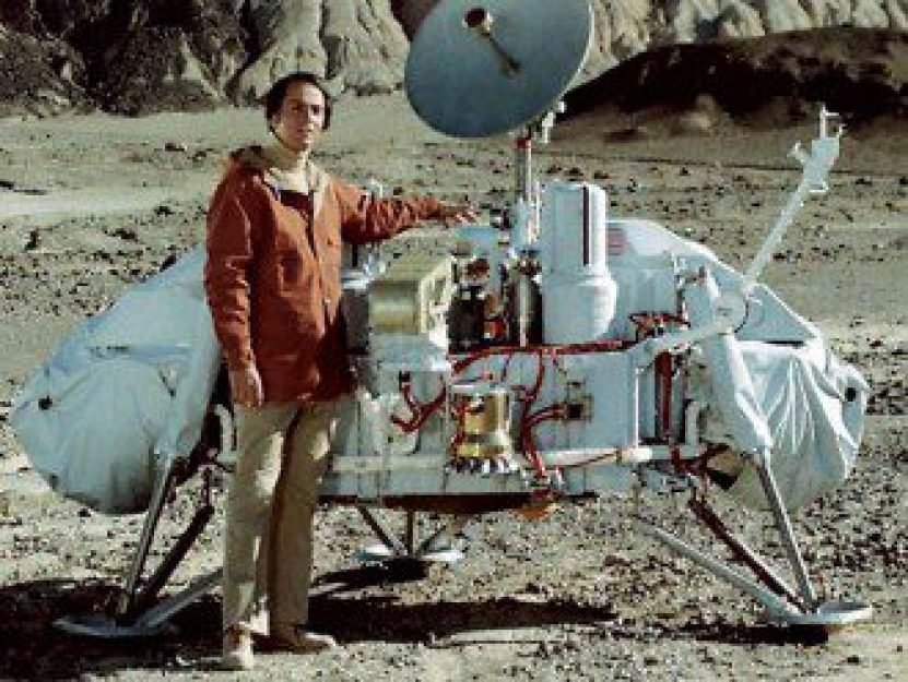 O grande divulgador cient&iacute;fico dos anos 80 e 90 ter&aacute; seu filme