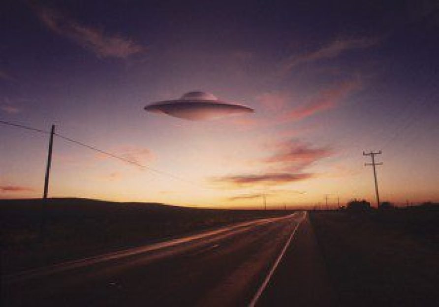 ninhos de UFOs j&aacute; est&aacute; por demais desgastado e nada acrescenta em termos de informa&ccedil;&atilde;o
