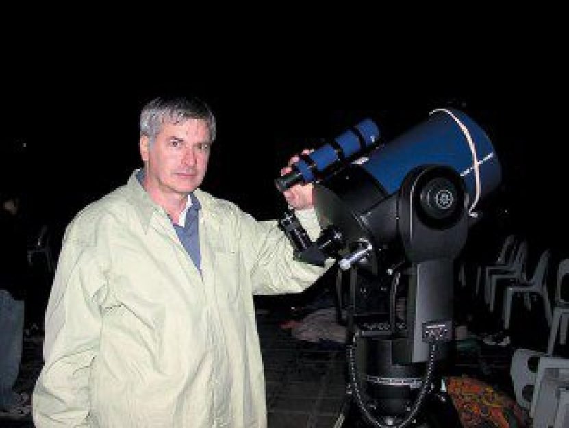 Seth Shostak, astr&ocirc;nomo-chefe do SETI, acredita no contato com alien&iacute;genas