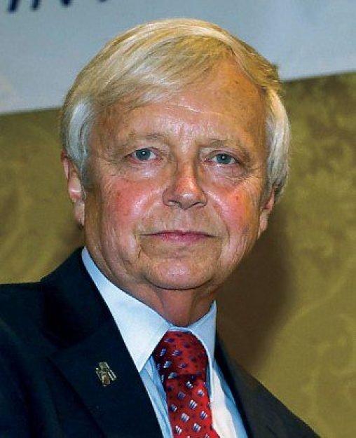 Para Weiler, n&atilde;o pode haver pesquisa espacial de qualidade com os cortes