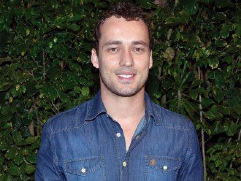 Rodrigo, o comandante Tadeu Pessoa e o copiloto do jato encontraram um em seu trajeto